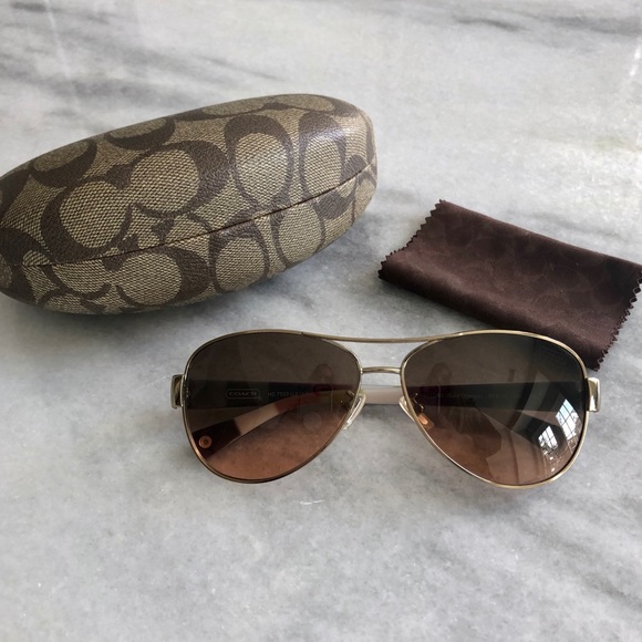 Coach Accessories - Coach Gradient Sunglasses